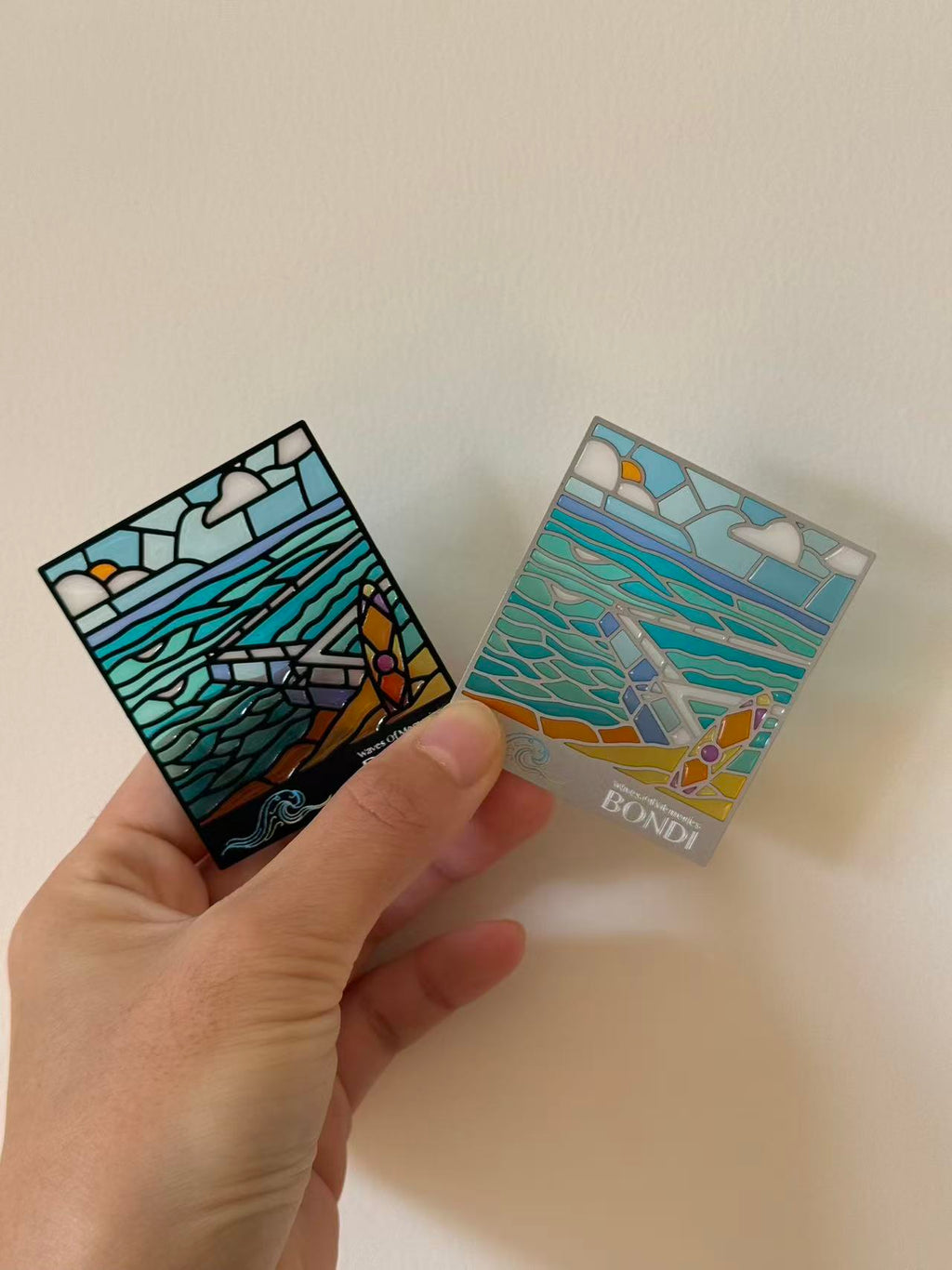 Bondi Beach (Black/Silver) Metal Magnet & Bookmark – Stained Glass Moonlight Souvenir | Black or Silver Frame