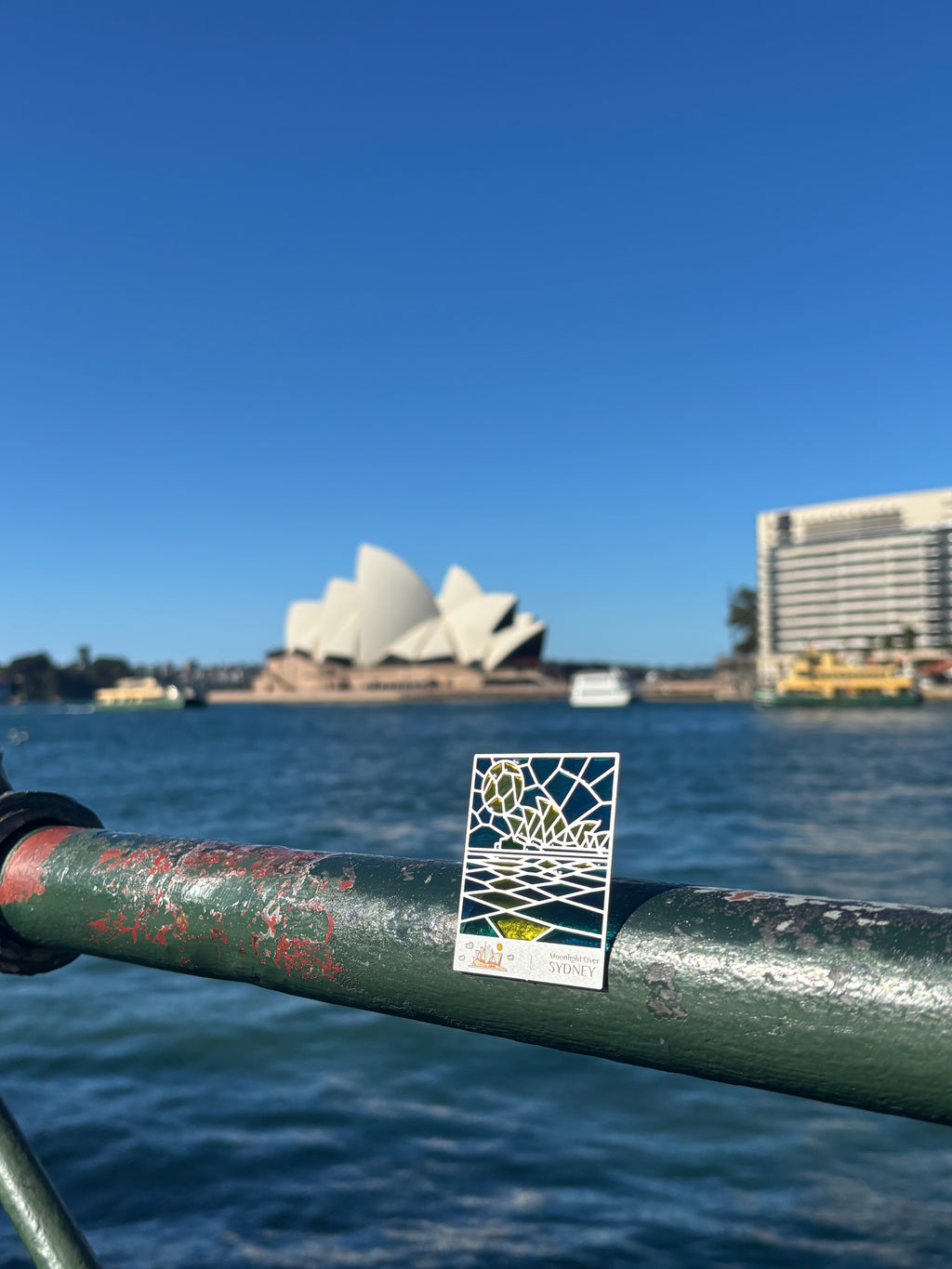 SYD Opera House (GOLD/SILVER) Metal Magnet & Bookmark – Stained Glass Moonlight Souvenir | Gold or Silver Frame